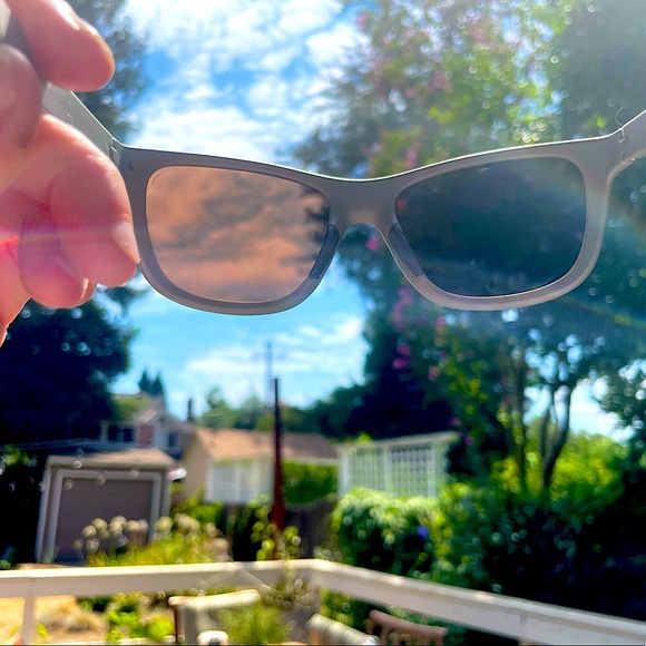 Worn once. They’re fantastic, but they are too big for my face. Mint condition - Picture 3 of 4